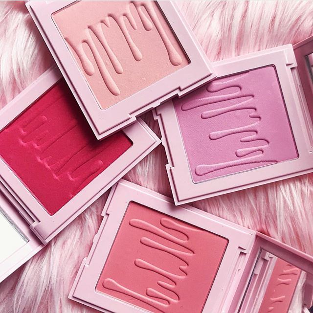 Kylie - Pressed Blush Powder