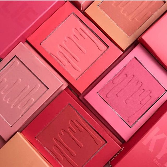 Kylie - Pressed Blush Powder