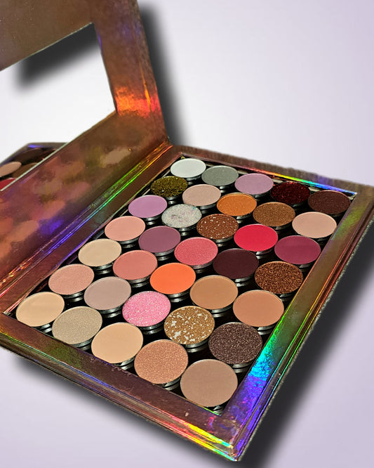 MEDECOO NUDE EYESHADOW PALETTE